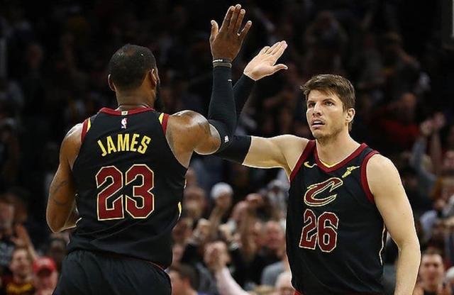 纳达尔在尤文图斯比赛中大胜，关键助攻引发热议！